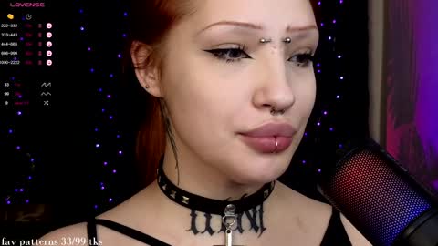 Snapshot of violetvio1ator chatting on 01/10/25, 04:51 Dommy mommy online show from 01/10/25, 04:51