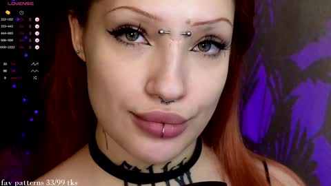 Snapshot of violetvio1ator chatting on 01/25/25, 06:01 Dommy mommy online show from 01/25/25, 06:01