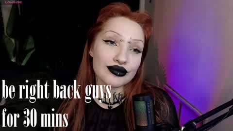 Snapshot of violetvio1ator chatting on 02/09/25, 11:25 Dommy mommy online show from 02/09/25, 11:25