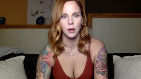 Violet online show from 12/04/24, 12:08