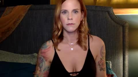 Violet online show from 01/15/25, 01:12