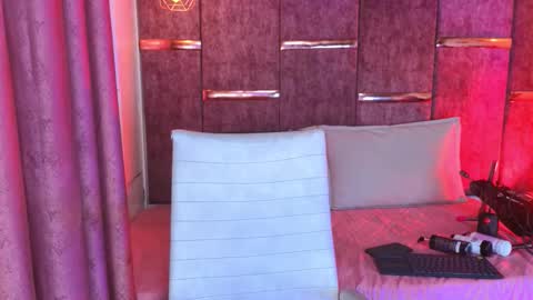 viollettebylyly online show from 02/19/26, 01:07