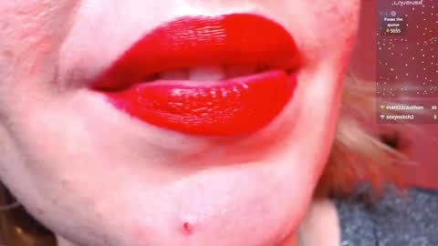 Snapshot of vip_juicy chatting on 01/25/25, 01:30 VelvettTime online show from 01/25/25, 01:30