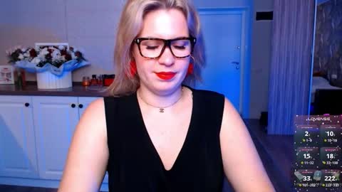 Snapshot of vip_juicy chatting on 09/12/25, 08:58 VelvettTime online show from 09/12/25, 08:58