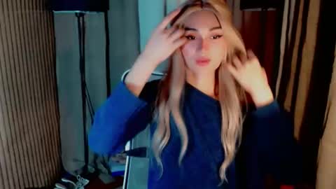 Snapshot of virgenpearl chatting on 10/10/25, 10:03 Pearl online show from 10/10/25, 10:03