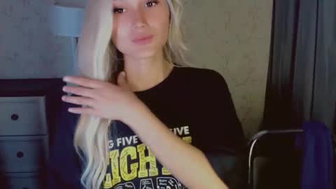 Pearl online show from 02/28/26, 01:28