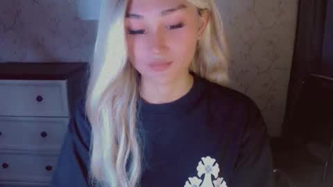 Pearl online show from 03/15/26, 02:50