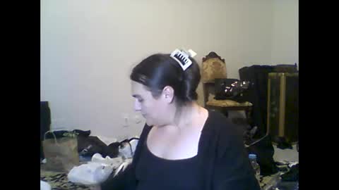 Snapshot of virgorian_enigma chatting on 01/29/25, 05:40 priscilla online show from 01/29/25, 05:40