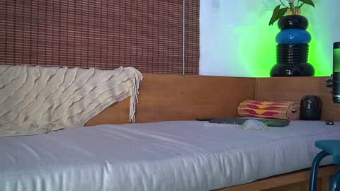 Snapshot of virtualboytvtv chatting on 02/07/25, 04:24 GARY - Help me reach 300 likes - - My Telegram - online show from 02/07/25, 04:24