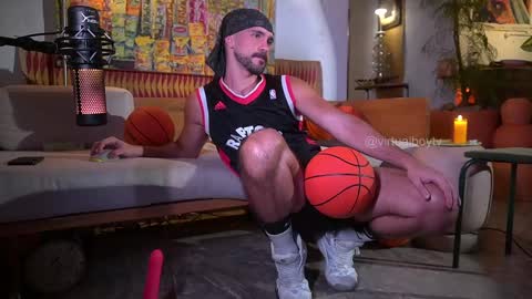 Snapshot of virtualboytvtv chatting on 03/05/25, 02:46 GARY - Help me reach 300 likes - - My Telegram - online show from 03/05/25, 02:46