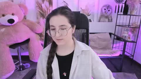 your love online show from 12/18/25, 07:14