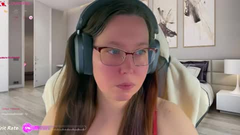 Victoria Romans online show from 12/02/25, 01:11