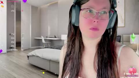 Victoria Romans online show from 03/01/26, 08:33