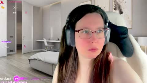 Snapshot of visecret chatting on 06/02/26, 11:18 Victoria Romans online show from 06/02/26, 11:18