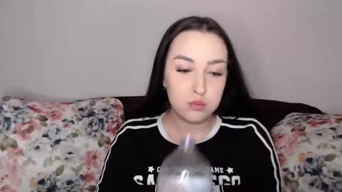 Snapshot of vitalina_freedom chatting on 01/07/25, 02:51 Vitalina online show from 01/07/25, 02:51