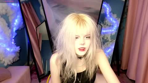 Vita online show from 04/14/26, 03:29