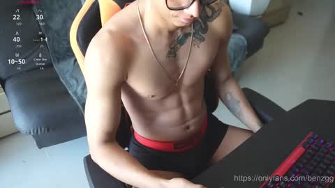 VITO BENZ online show from 12/19/25, 02:13