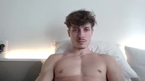 vitoraugustoxxx online show from 10/26/25, 07:09