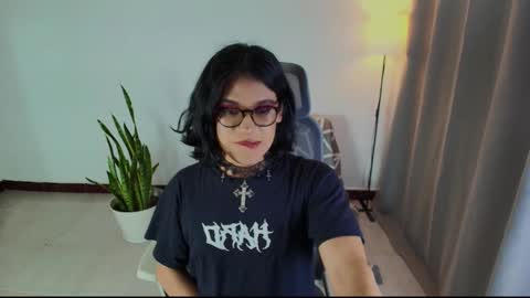 VittaaaPlease help me with your thumbs up its important  online show from 01/15/26, 02:38