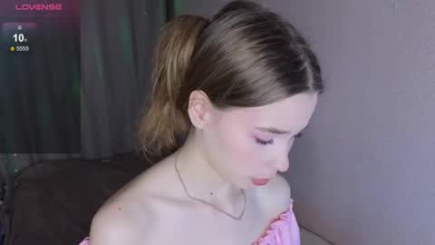 Snapshot of vitterrick chatting on 11/08/25, 04:40 vitterrick online show from 11/08/25, 04:40