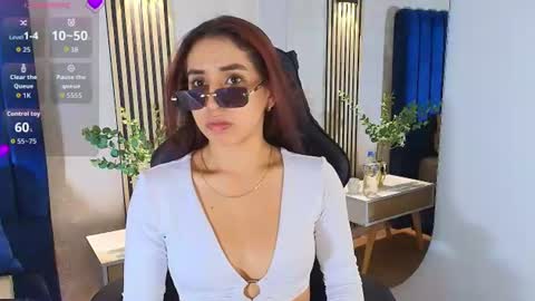 Snapshot of vittoria_conti_ chatting on 07/11/26, 06:10 vittoria online show from 07/11/26, 06:10