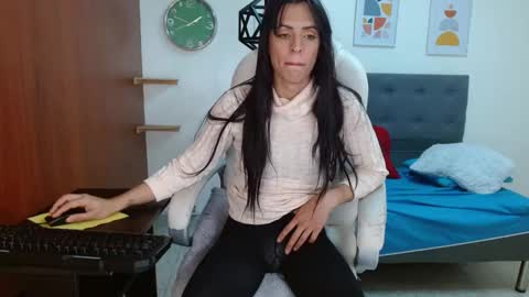 VITTORIA  online show from 02/09/25, 01:14