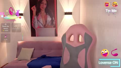 VITTORIA  online show from 09/13/25, 08:14