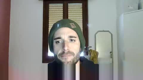 Snapshot of vittorio20cm chatting on 02/01/25, 02:02 vittorio20cm online show from 02/01/25, 02:02