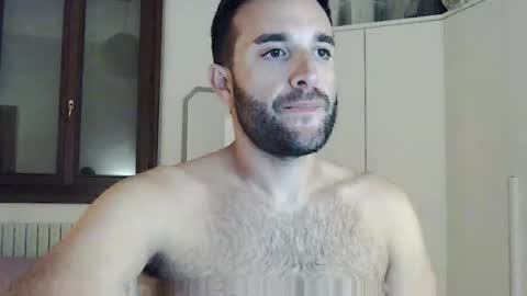 Snapshot of vittorio20cm chatting on 10/14/25, 10:54 vittorio20cm online show from 10/14/25, 10:54