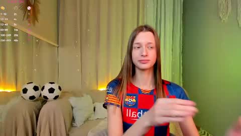 Snapshot of vivalavika chatting on 07/07/26, 06:38 just Vi online show from 07/07/26, 06:38