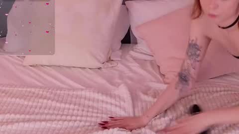 Snapshot of vivi_west chatting on 03/28/26, 05:23 vivi_west online show from 03/28/26, 05:23