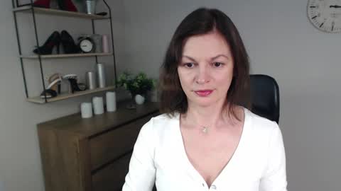 Vivian online show from 02/13/25, 07:03