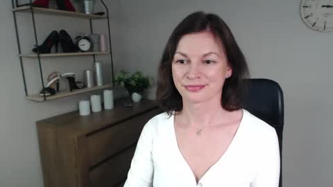 Vivian online show from 02/13/25, 10:12