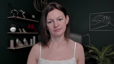 Vivian online show from 11/06/25, 08:15