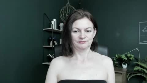 Vivian online show from 06/08/26, 06:36