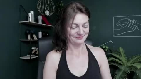 Vivian online show from 07/17/26, 07:26