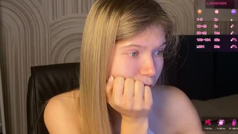 Vivian Evans online show from 10/24/25, 01:13