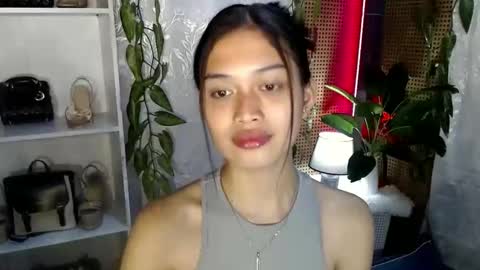 Vivian online show from 01/12/25, 01:21