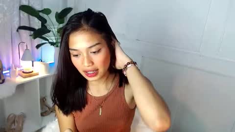 Vivian online show from 01/30/25, 12:18