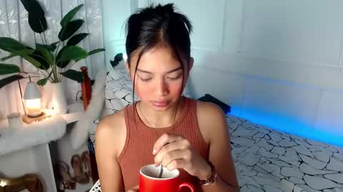 Vivian online show from 02/03/25, 06:39