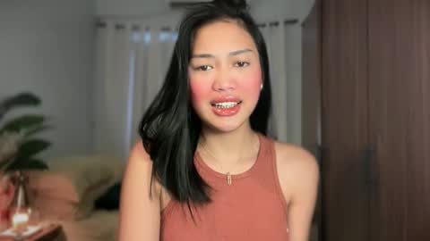 Vivian online show from 05/18/26, 12:07