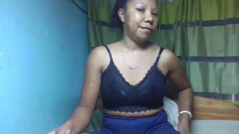 viviane0812 online show from 12/03/25, 06:10