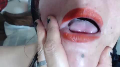 vivianmature1 online show from 05/12/26, 09:12