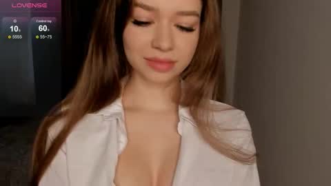 Snapshot of viviannayt chatting on 10/18/25, 12:50 viviannayt online show from 10/18/25, 12:50