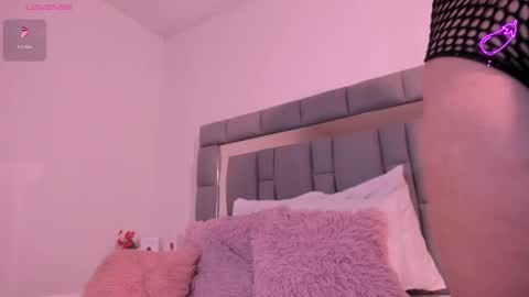 Vivi online show from 09/27/25, 12:10