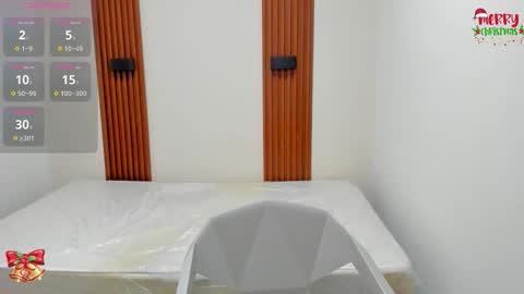 Snapshot of vivianowen9 chatting on 12/19/25, 11:50 vivianowen9 online show from 12/19/25, 11:50