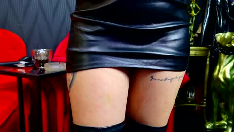 Snapshot of vivianreeve chatting on 01/15/25, 03:07 Vivian Reeve online show from 01/15/25, 03:07