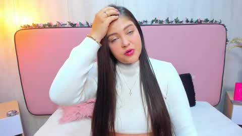 Snapshot of viviansantana chatting on 10/02/25, 12:12 Vivian online show from 10/02/25, 12:12