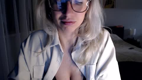 VI       online show from 12/19/24, 04:46