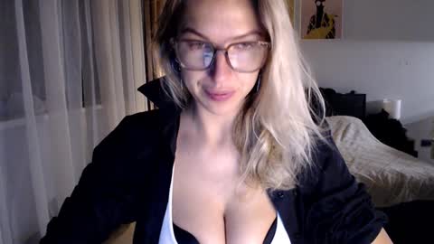 VI       online show from 01/22/25, 05:16